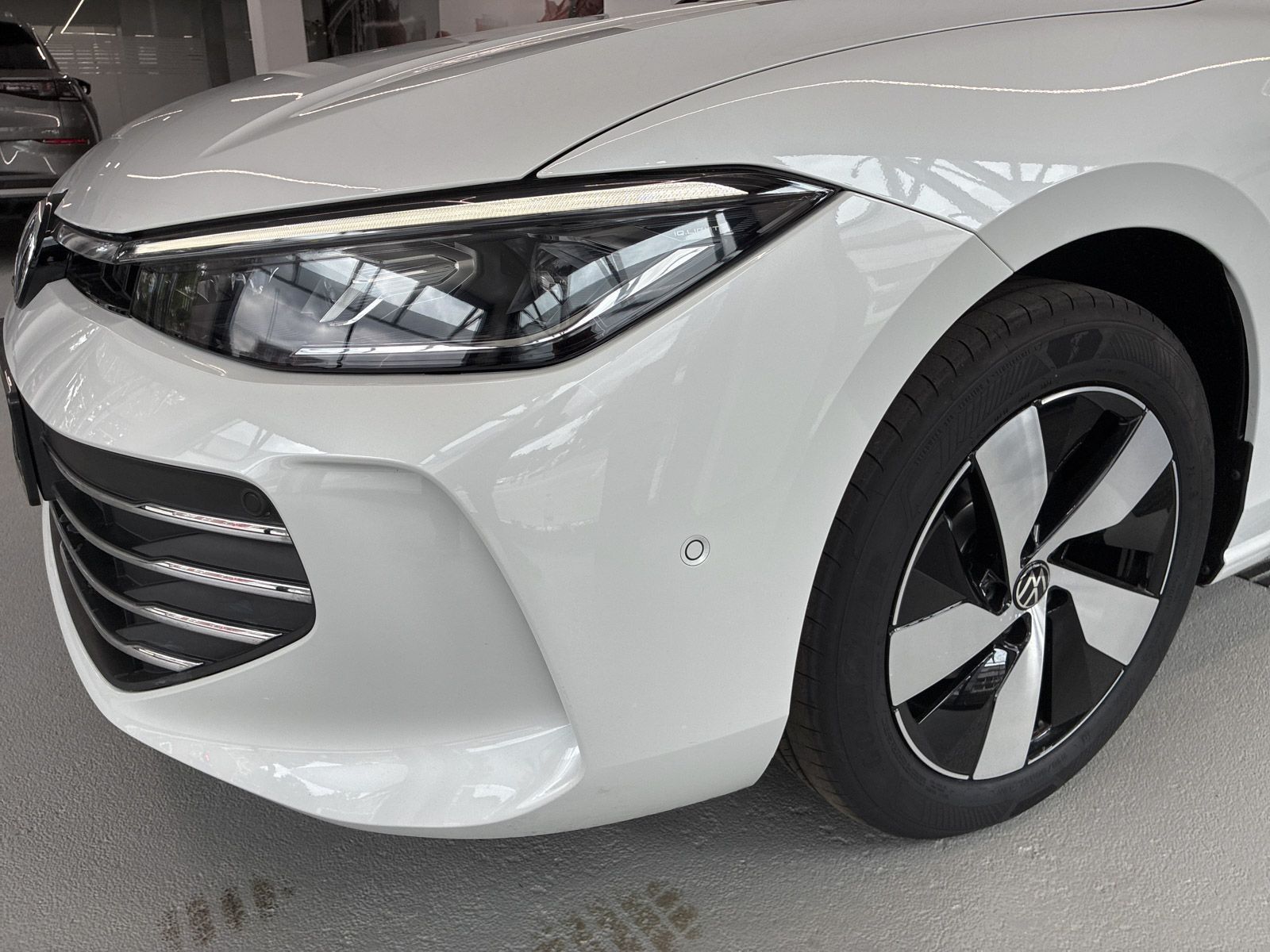 Volkswagen Passat Variant - Bild 5