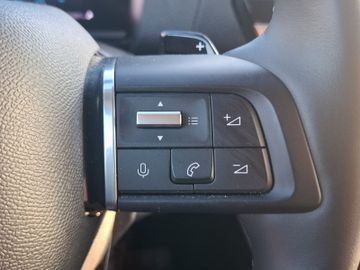 Citroën C4 1.2 PureTech 130 Max HUD+Kam.+KeyLess+LED+SHZ