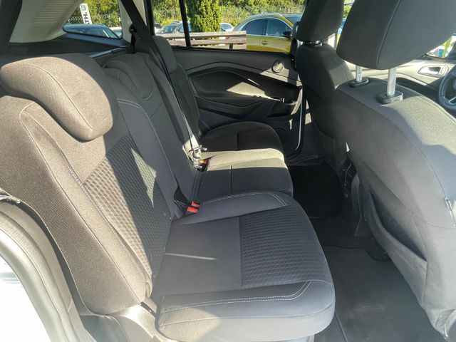 Ford Grand C-Max  Cool & Connect