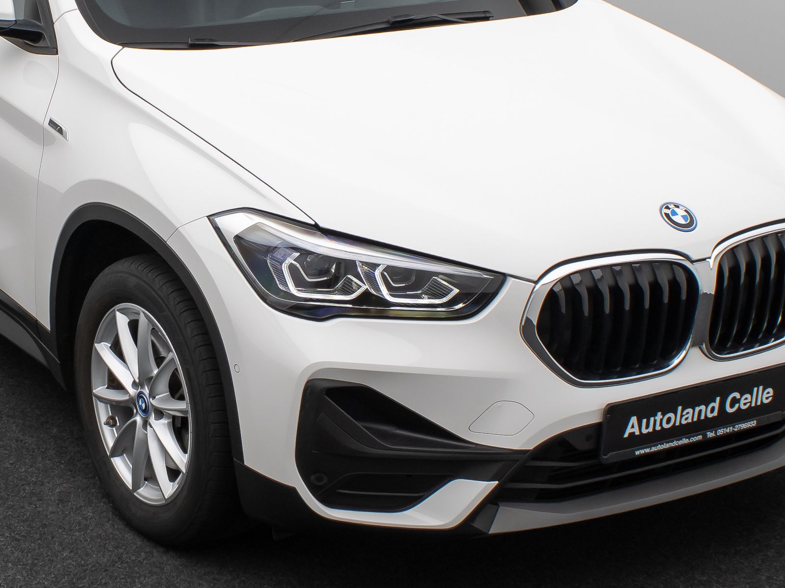 Fahrzeugabbildung BMW X1 xD25e Panorama Kamera DAB HUD Leder LED Alarm