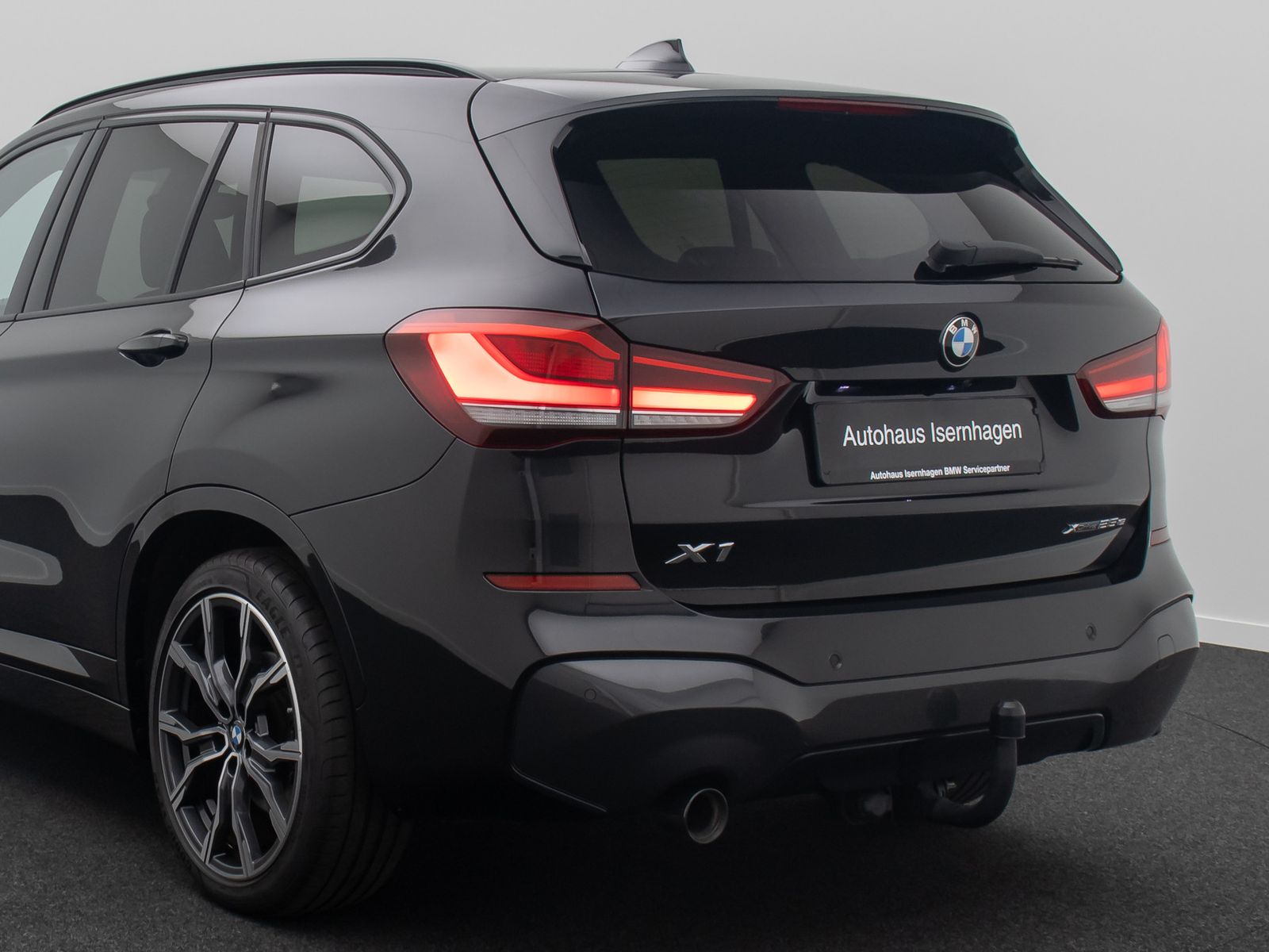 Fahrzeugabbildung BMW X1 xD25e M Sport Kamera AHK DAB Alarm H/K 19Zoll