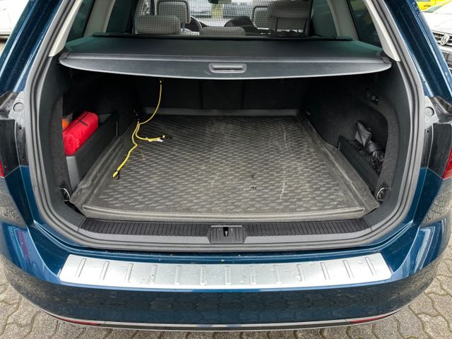 Passat GTE 1.4 TSI DSG LED Leder Panorama AHK IQ