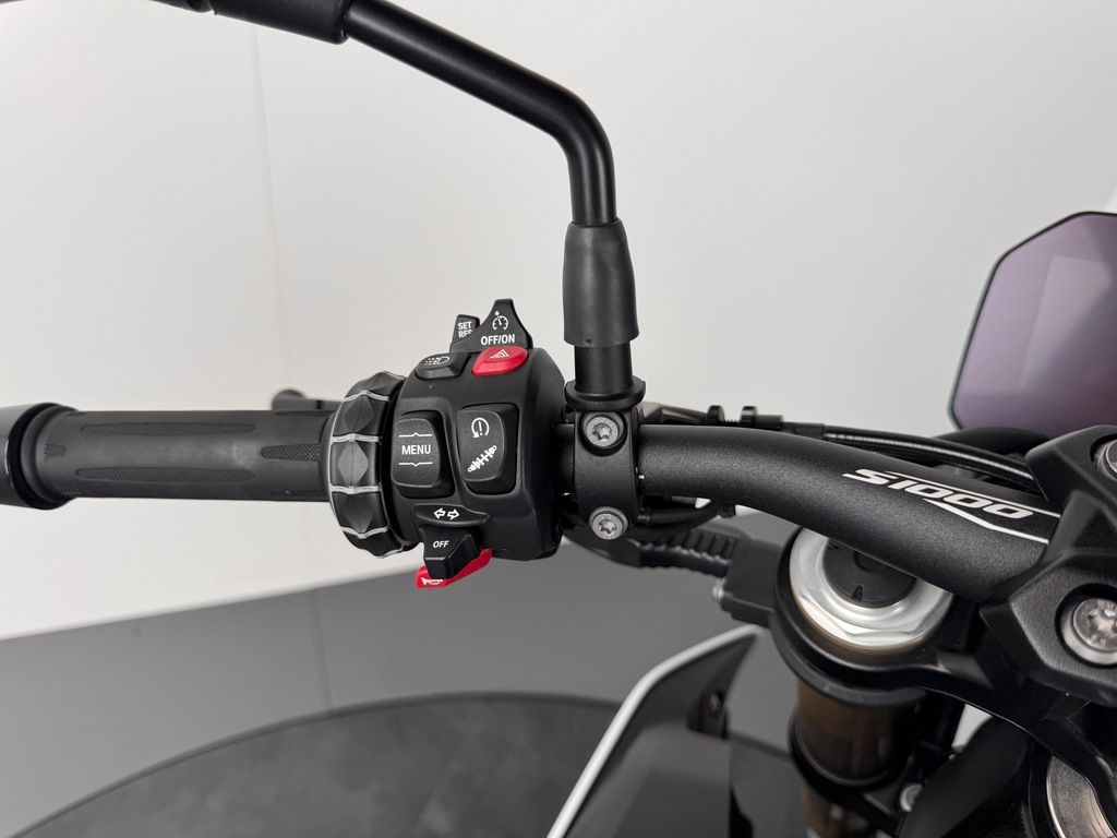 Fahrzeugabbildung BMW S1000 R *M-PAKET *VOLLAUSSTATTUNG *SCHECKHEFT