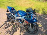 Suzuki gsxr 600 - Offers matching your search criteria