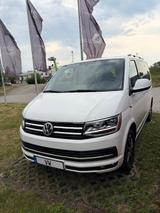 Volkswagen T6 Multivan 2.0 TDI Highline Gen. Six 4 Motion - VW T6 Multivan Gebrauchtwagen in Leipzig