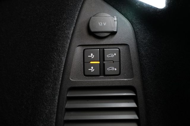 Volkswagen Touareg 3.0TDI R-Line Black Style Wankstabi Pano