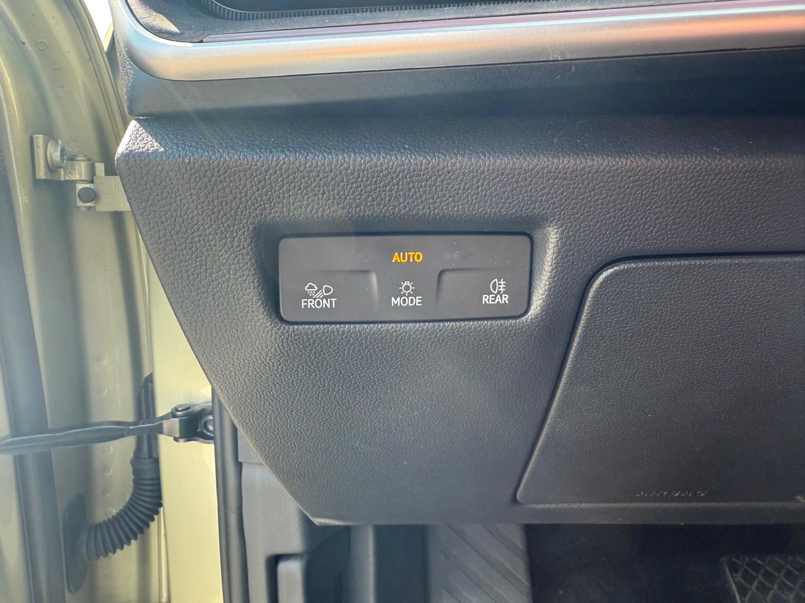 Fahrzeugabbildung SKODA Superb Combi L&K