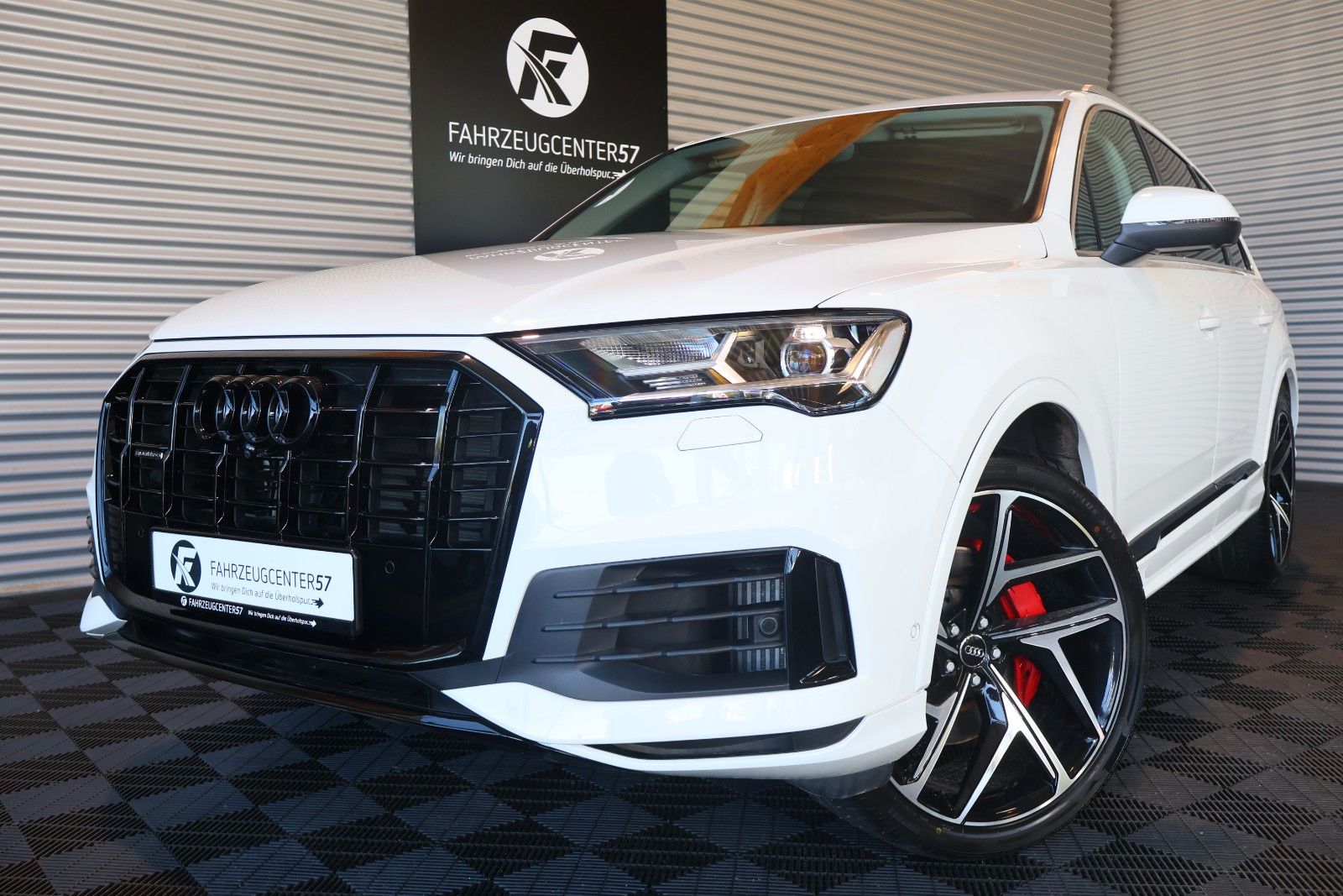 Audi Q7 - 1