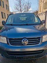 Volkswagen T5 Multivan - Volkswagen T5 Multivan mit Diesel-Antrieb: Kombi