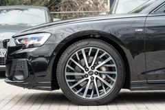 Audi A8 – 28 / 30