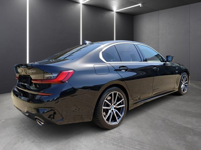 BMW 320, 2021 — 5