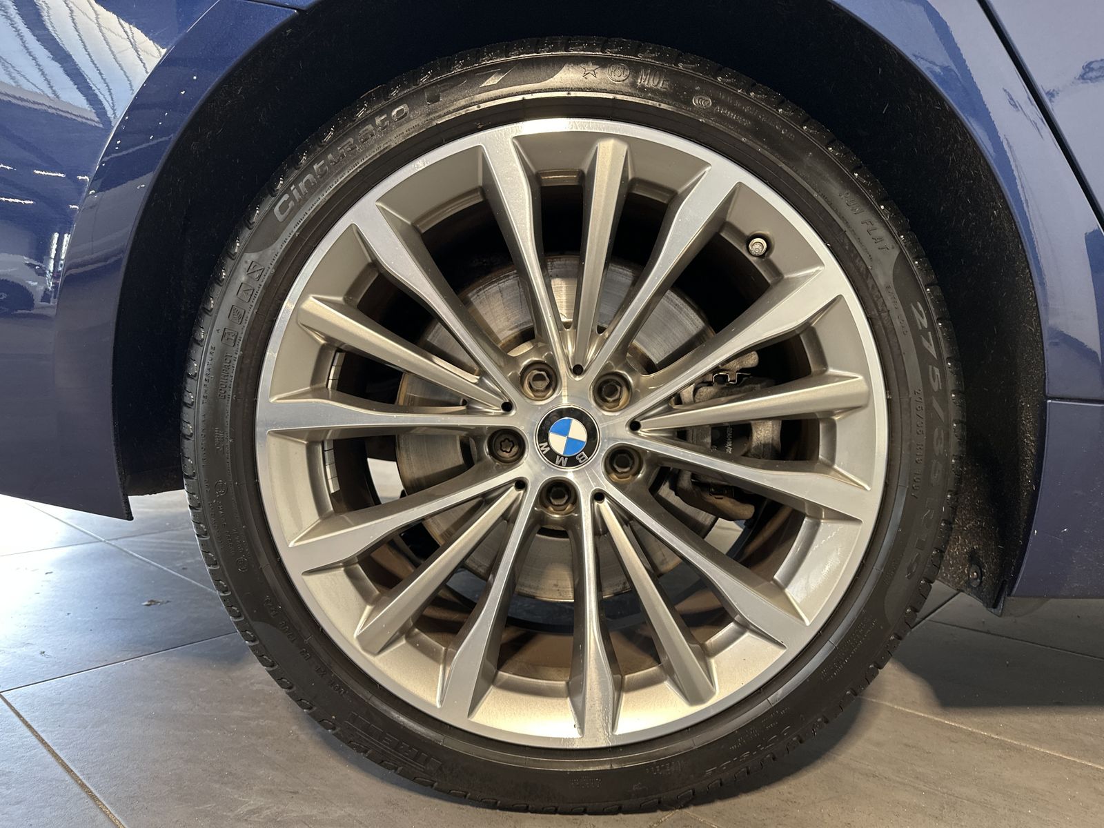 Fahrzeugabbildung BMW 530d Touring Sport-Line NAV+LED+19ZO+ACC+LC+H&K