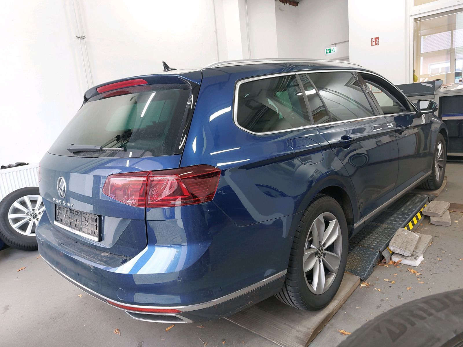 Volkswagen Passat Variant - Bild 3