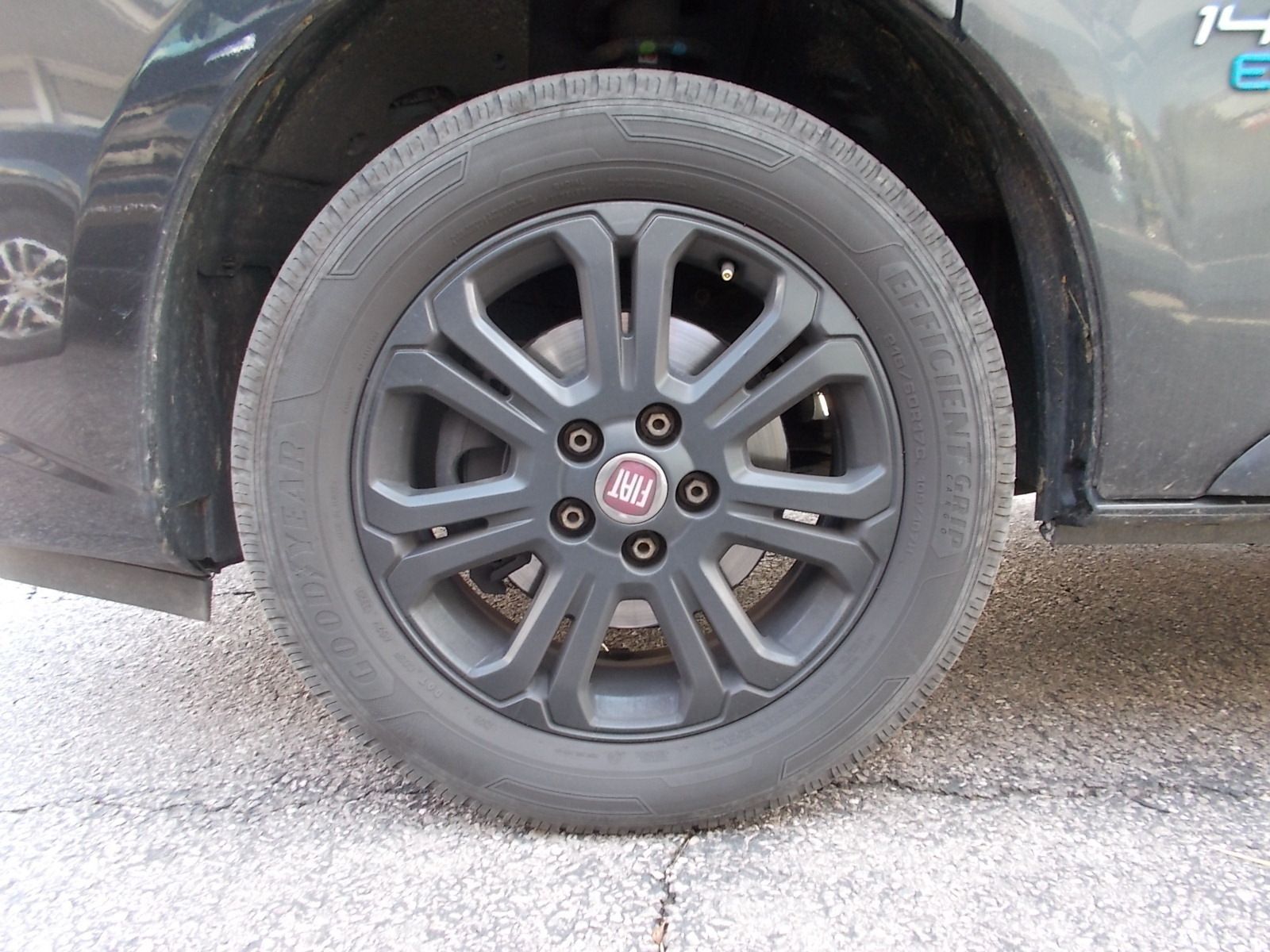 Fahrzeugabbildung Fiat Talento 2.0 Mjet 145 PS L2H1 8 Sitzer *UNFALL*