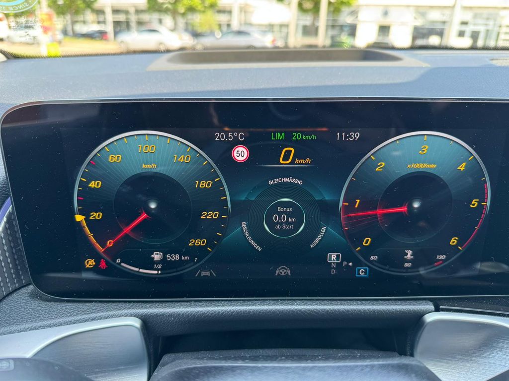 MERCEDES-BENZ GLB 200 43