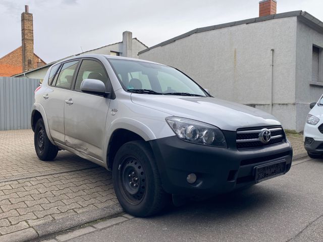 Toyota RAV 4 2.2-l-D-CAT 4x4 Executive