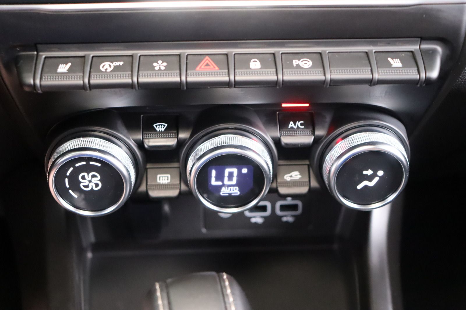 Fahrzeugabbildung Renault Arkana * LED * RFK * Lenkradhzg.