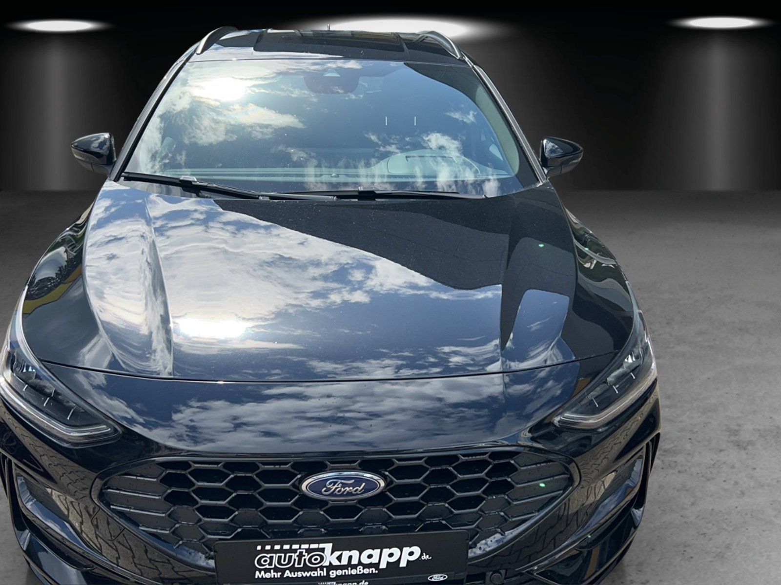 Fahrzeugabbildung Ford Focus ST-Line X Turnier Winter Paket HUD Navi