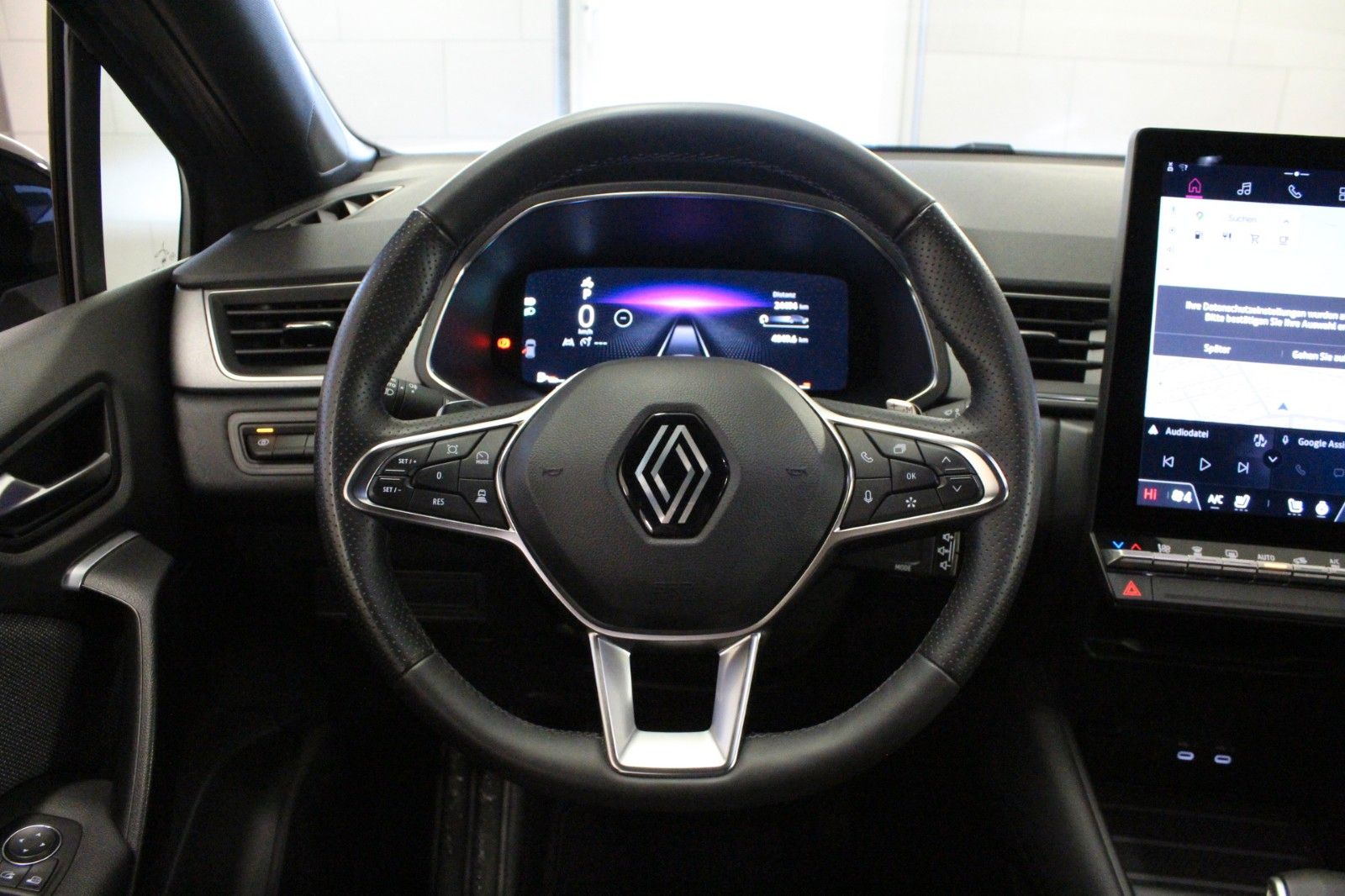 Fahrzeugabbildung Renault Captur Mild Hybrid 160 EDC Techno *Ganzjahresrei