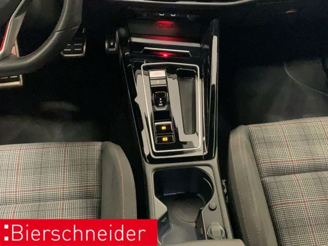 Volkswagen Golf - Bild 17