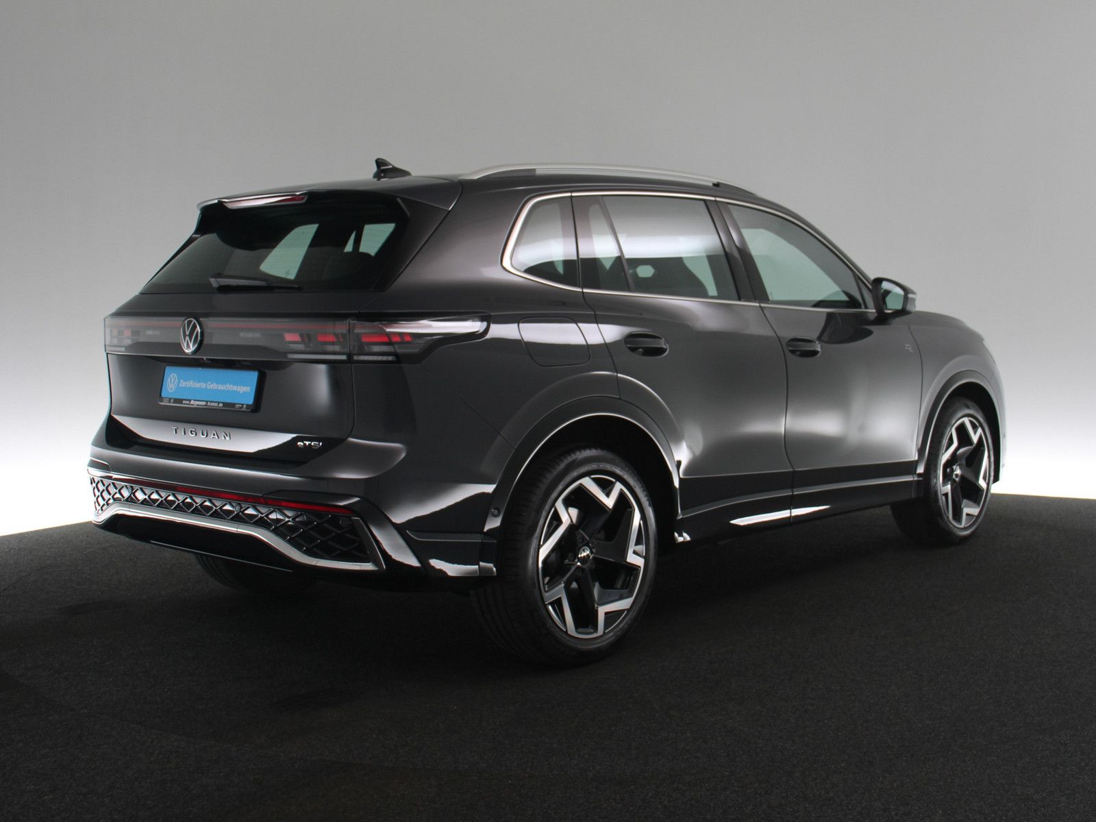 Volkswagen Tiguan 1.5 eTSI R-Line LED ACC NAVI KAMERA SHZ foto 5