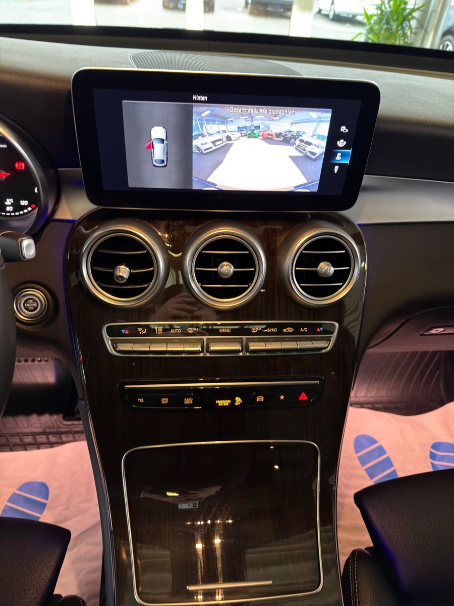 Fahrzeugabbildung Mercedes-Benz GLC 400 d Coupe 4Matic AMG LINE *MB100 GARANTIE