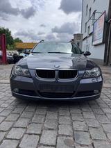 BMW 320d touring*Automatik*2.Hand*Xenon*TÜV Neu* - BMW 320 aus 2005: Kombi, D