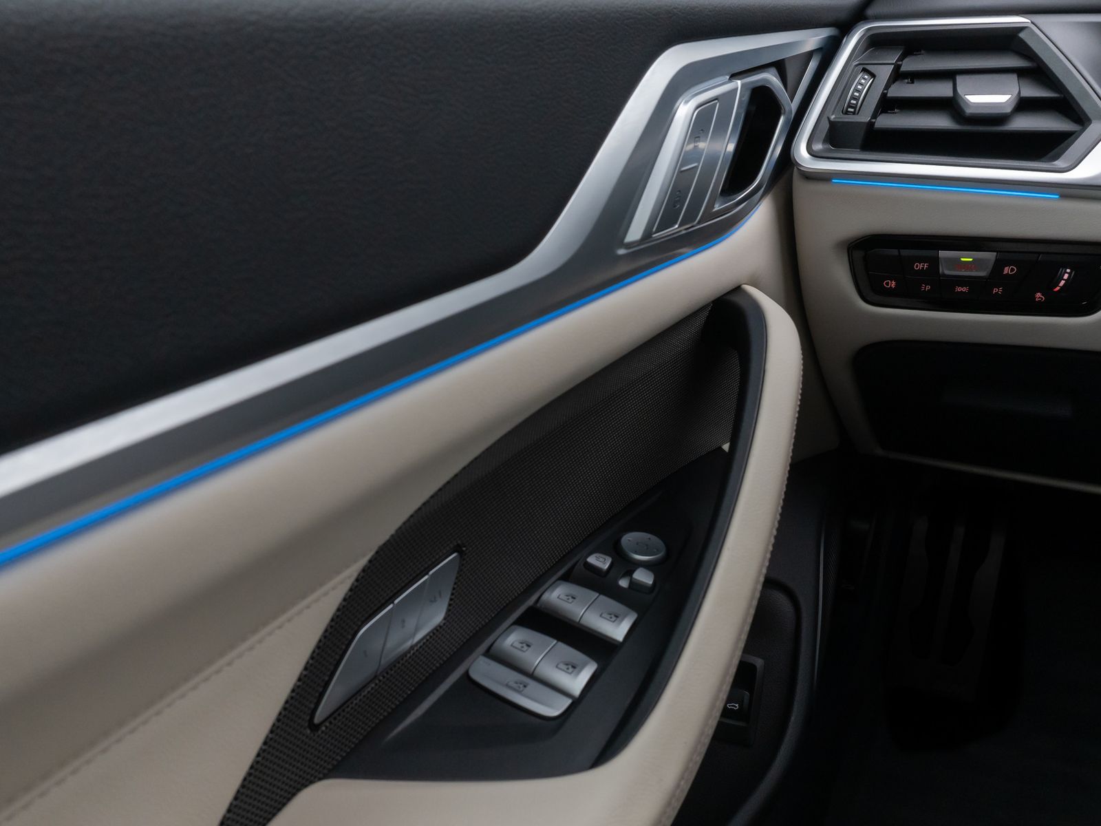 Fahrzeugabbildung BMW i4 M50 Gran Coupé 360°Glasdach Laser HUD DAB H/K