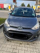 Hyundai i10 Trend grau/blau - Hyundai i10 mit LPG-Antrieb