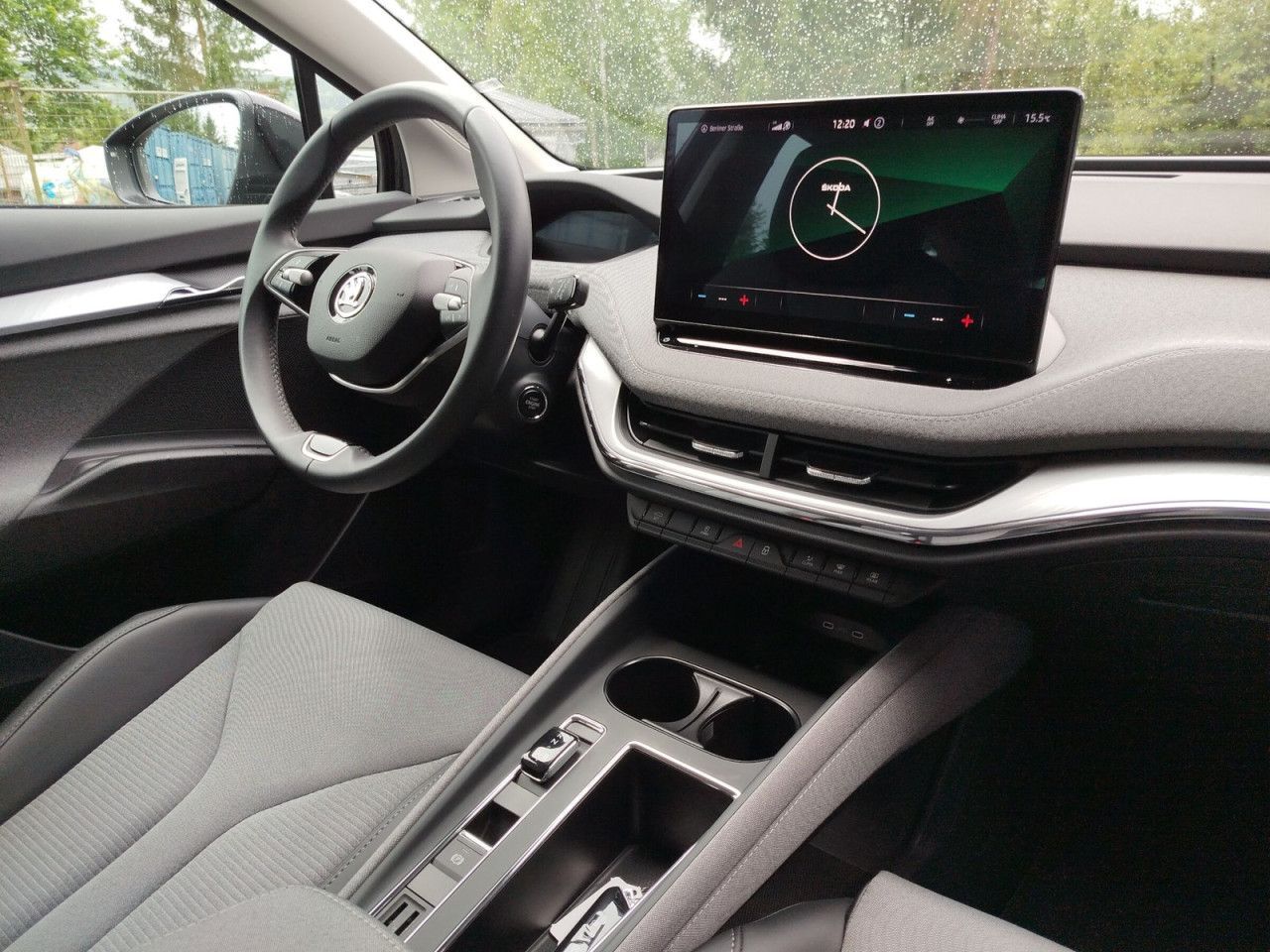 Fahrzeugabbildung SKODA Enyaq 60 132/62 E1H, AHK