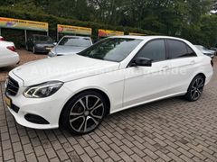 MERCEDES-BENZ E 220 CDI AVANTGARDE*Facelift*4xSHZ*S-Dach*Leder