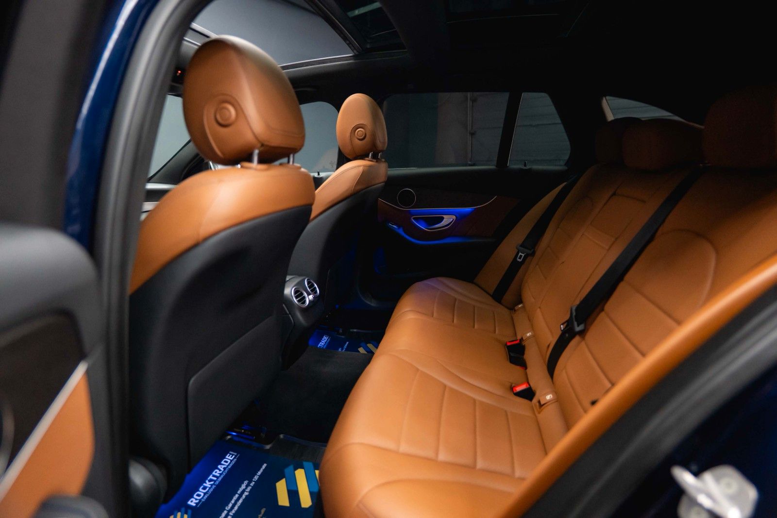 Fahrzeugabbildung Mercedes-Benz C 300 AMG | ACC | Pano | Mulitbeam | Widescreen