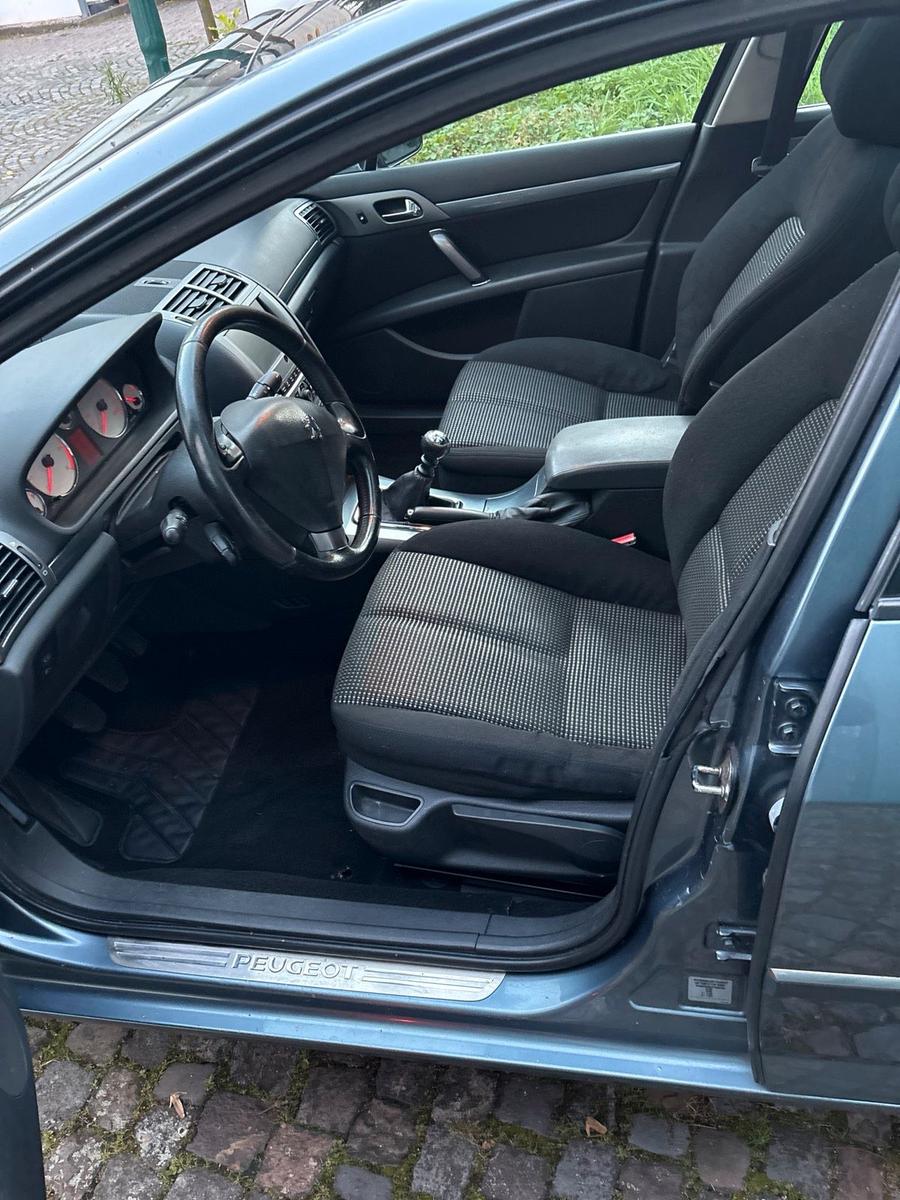 Peugeot 407 2006 — photo 10