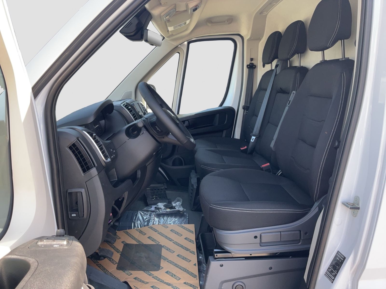 Fahrzeugabbildung Fiat Ducato L2H2 140 Maxi Rückfahrkamera