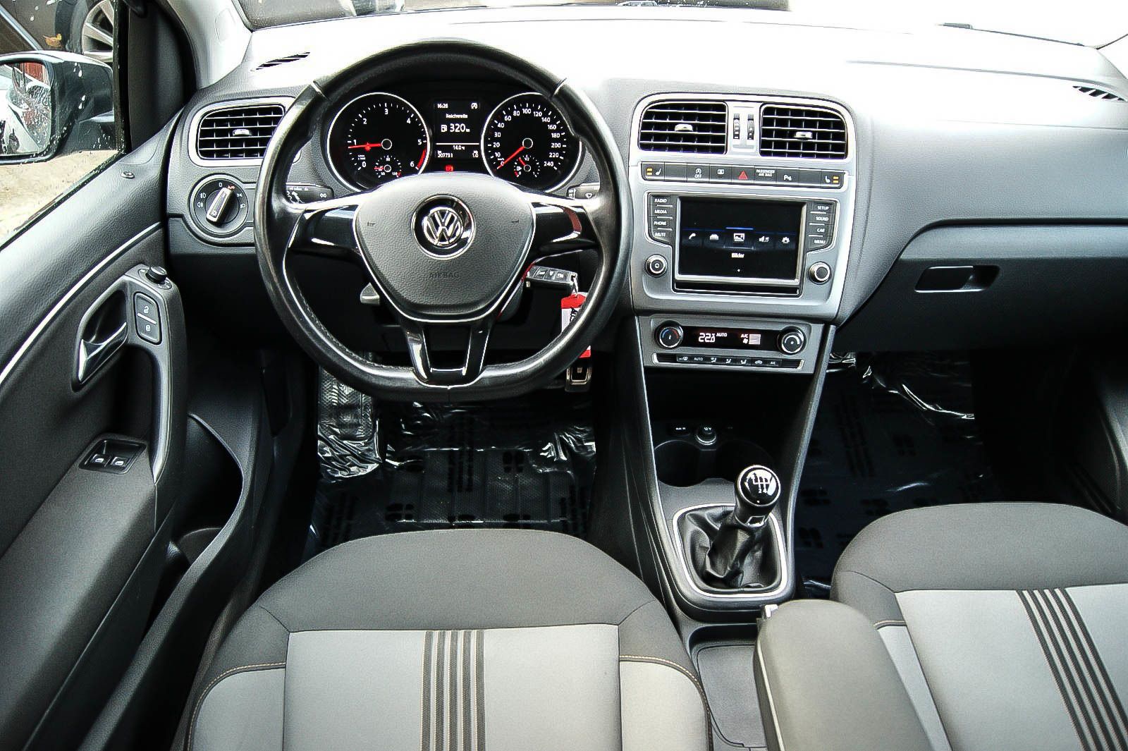 Fahrzeugabbildung Volkswagen Polo V 14TDI Allstar KLIMAAUTOMATIK TEMPOMAT PDC