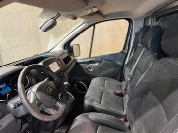 Opel Vivaro - 12