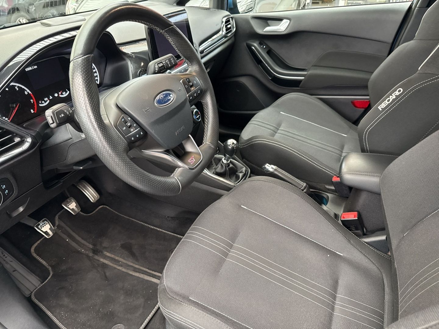 Fahrzeugabbildung Ford Fiesta ST 1.5 EcoBoost EU6d-T Navi DAB LED Winte