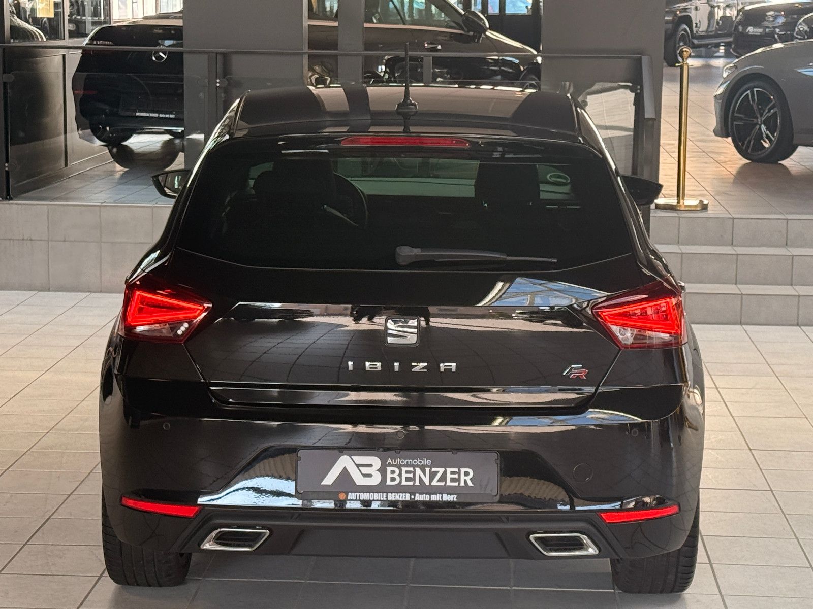 Fahrzeugabbildung SEAT Ibiza FR/ACC/KAMERA/LEDER/APPLE/LED