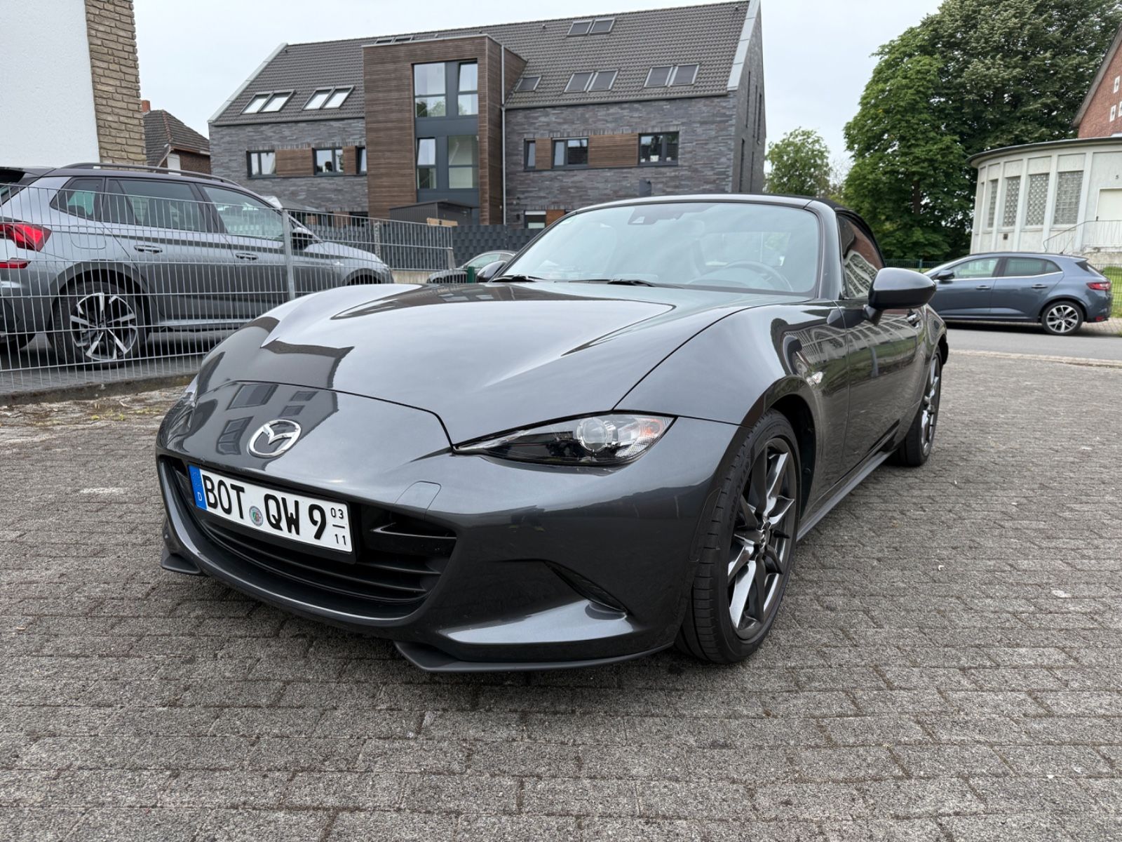 MAZDA MX-5