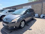 Peugeot 5008 Premium - gebrauchte Peugeot 5008 aus dem Jahr 2011