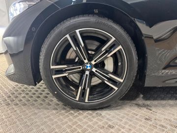 BMW 330 i Touring xDrive M Sport Navi LED Kamera