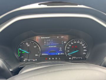 Ford Kuga - 9