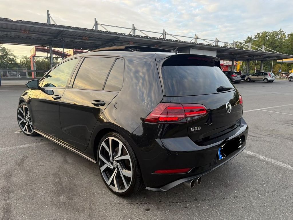 Image of Volkswagen Golf