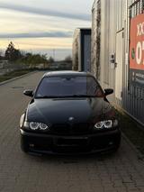BMW 330i E46 M-Paket ab Werk*Schiebedach*A... - BMW 330 Limousine E46 330i mit Benzin-Antrieb