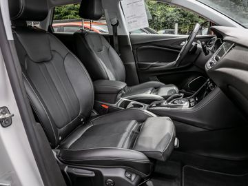 Opel Grandland 1.6 Ultimate Plug-in-Hybrid 4 Denon