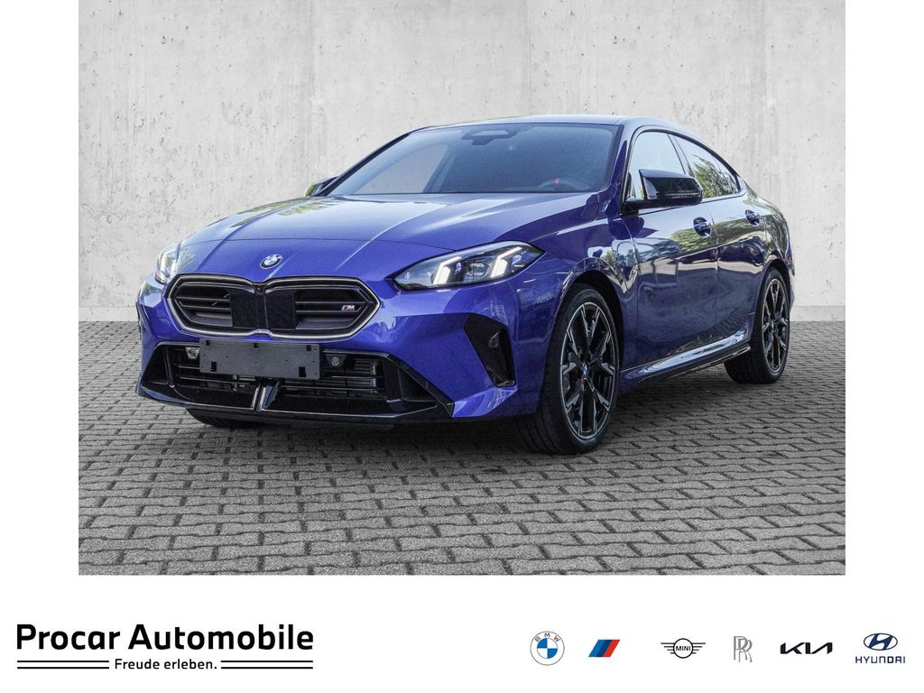 BMW M235