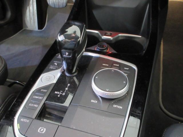 BMW 118 i SportLine LED/NAVI/SHZ/PDC/AHK/STANDHZ/17"