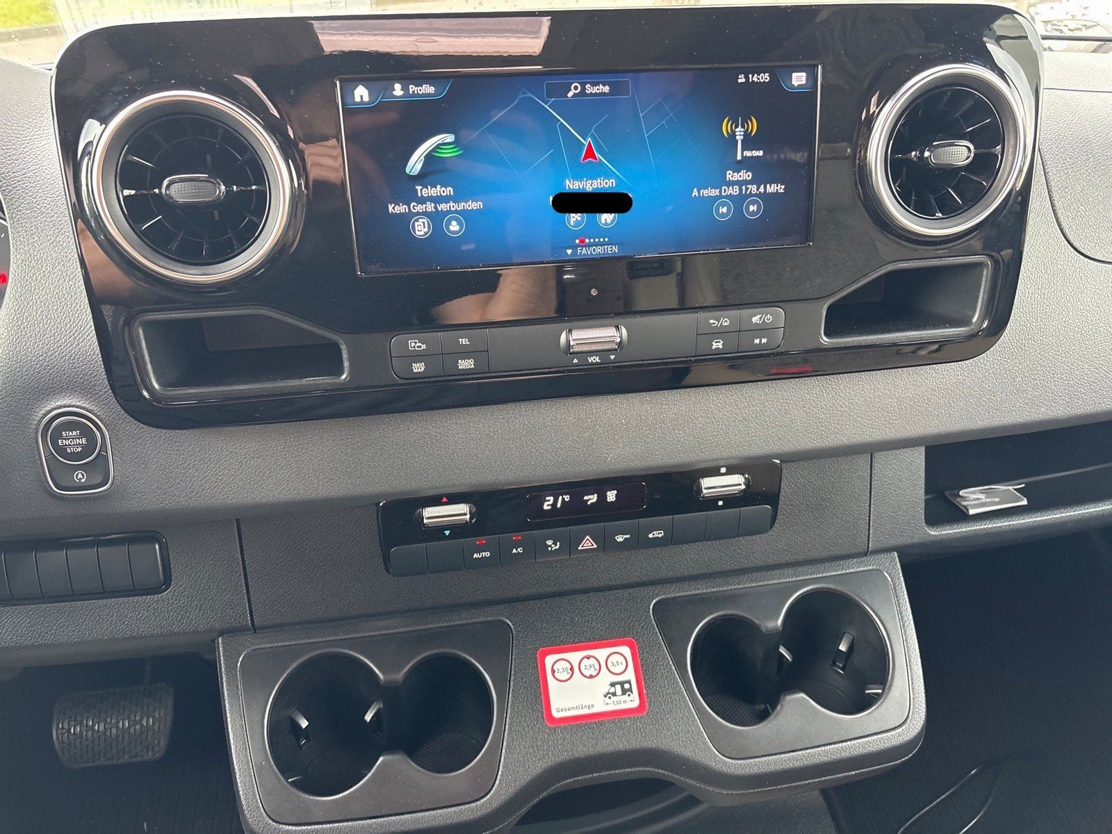 Fahrzeugabbildung Carthago C-Tourer T 143 LE Sprinter 417 CDI DISTRO LED TV
