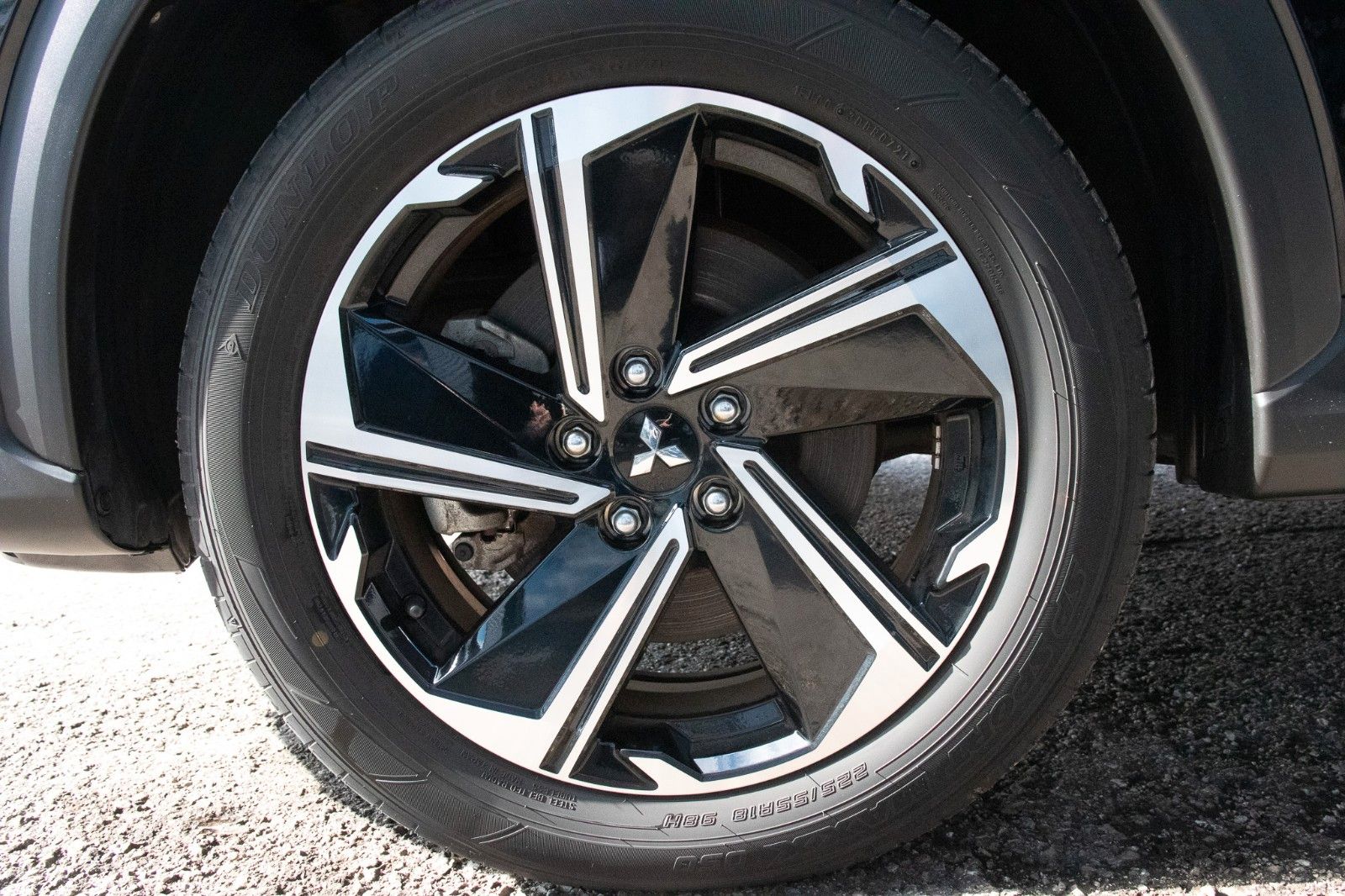 Fahrzeugabbildung Mitsubishi Eclipse Cross 2.4l Basis PHEV 4WD Temp.Tel.