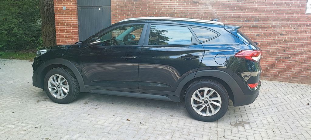 Image of Hyundai TUCSON